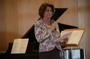 Die Schumann-Forscherin Dr. Irmgard Knechtges-Obrecht bei einem Vortrag im Palais Wittgenstein.