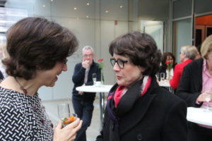 Kulturamtsleiterin Marianne Schirge im Gespräch mit Marieddy Rossetto.