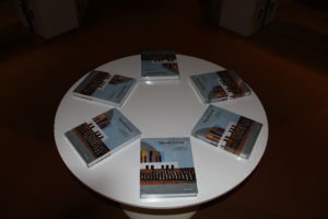 Das Buch "MusikVereint" des Redaktionsteams Lauer, Gelf, Kasprowicz, Möller, Koch.