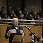 Musikvereinsvorsitzender bei seiner Rede im Mendelssohn-Saal der Tonhalle Düsseldorf zum Festkonzert