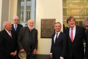 Burgmüller-Tafel: Dr. Edmund Spohr, Ulrich Grenzheuser, OB Thomas Geisel, Bernhard von Kries (v.l.n.r.)