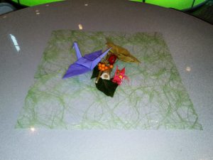 Origami-Kunst als Tischdekoration