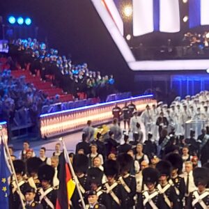 Musikfest der Bundeswehr 2023: Finalbild mit den drei Chören hinten links