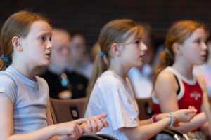 Robbenklasse (4c) aus der GGS Rolandstraße . Klassenlehrerin ist Christina Gertz