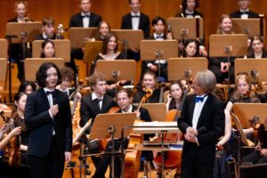 Lukas Döhler nach der Uraufführung seines Werkes "Im unbrauchbaren Raum - Flächen für Orchester-UA) im Gespräch mit Ernst von Marschall