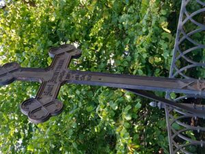 Das Grabkreuz auf dem Grab von Carl Leberecht Immermann auf dem Golzheimer Friedhof Düsseldorf