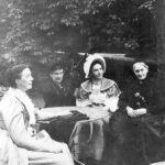 Marie Schumann, Marie-Louise (Loucky) Vonder Mühll , Eugenie Schumann und Clara Schumann - 1895, letztes Foto von Clara Schumann